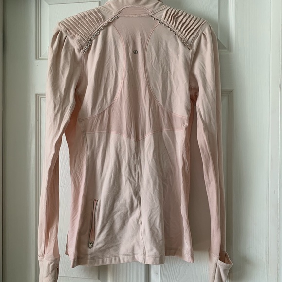 Lululemon Half-Zip Pullover - Picture 6 of 6